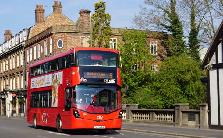 Oxford Volvo B5LH Wright 660